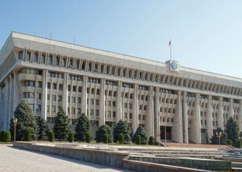 В здании парламента Кыргызстана произошел пожар