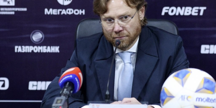 Главный тренер сборной России: Атмосфера на стадионе в Душанбе была сумасшедшая