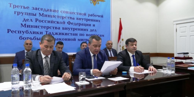 МВД Таджикистана и России обсудили вопросы противодействия нелегальной миграции