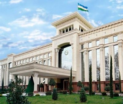 Сенат Узбекистана одобрил дефицитный госбюджет на 2023 год