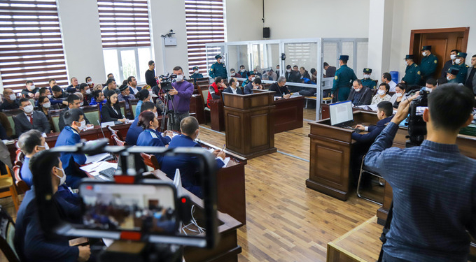 В Узбекистане приостанавливается трансляция суда по нукусским событиям