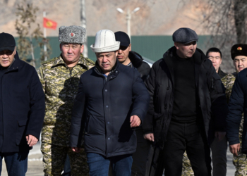 Садыр Жапаров посетил приграничную с Таджикистаном Баткенскую область
