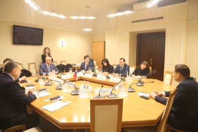 Посол Таджикистана встретился с депутатами Госдумы