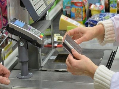 С середины 2023 года все виды платежей в Таджикистане будут осуществляться по безналичному расчету
