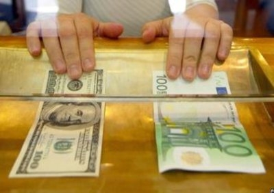 НБТ разрешил двум МКО осуществлять валютные операции