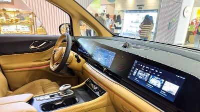 В Китае заметно вырос объем продаж люксовых легковых автомобилей