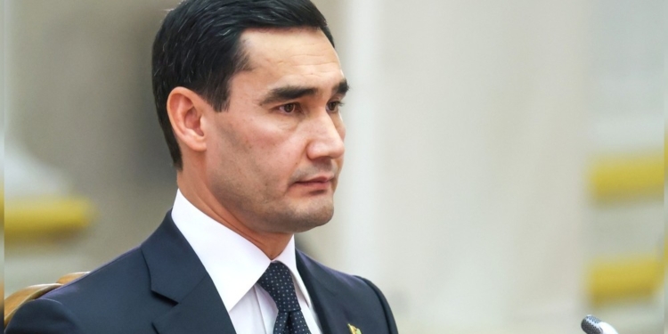 Сердару Бердымухамедову присвоено звание генерала армии