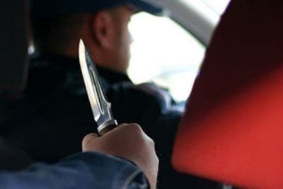 В Душанбе пассажир «отправил» водителя в больницу