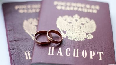 В Калуге 2 тыс. человек лишили гражданства из-за фиктивных браков