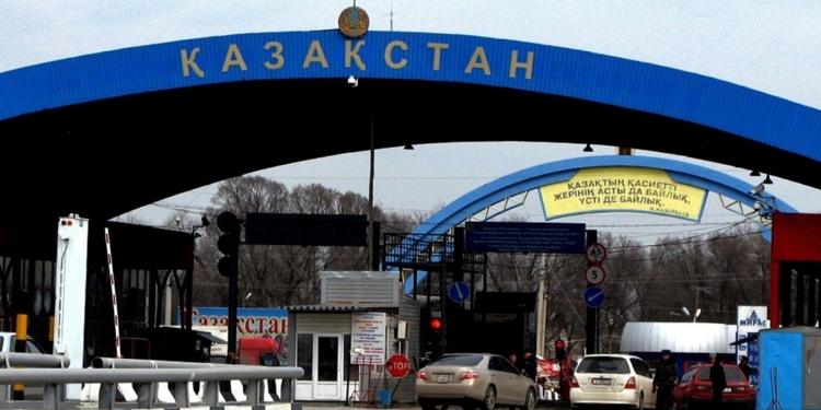 В Казахстане вступили в силу новые правила въезда в страну