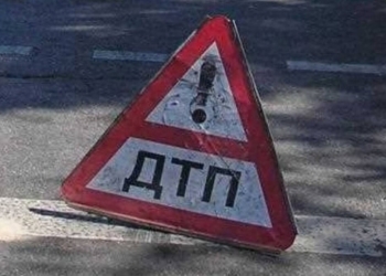 В Варзобе легковушка врезалась в автоцистерну с сжиженным газом