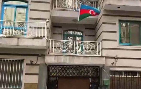 В Тегеране совершено вооруженное нападение на посольство Азербайджана