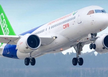 Китай получил свыше 1000 заказов на большой реактивный авиалайнер C919 собственного производства
