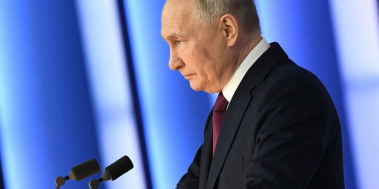 Путин отменил свой указ 2012 года о внешнеполитическом курсе России