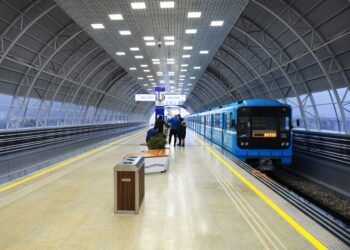 С 1 апреля пенсионеры получат право бесплатного проезда в Ташкентском метрополитене