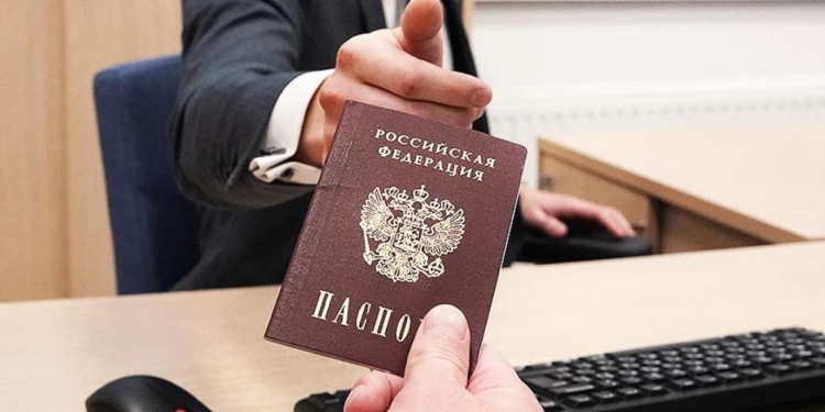Участников программы переселения в РФ обязали подтверждать знание русского языка