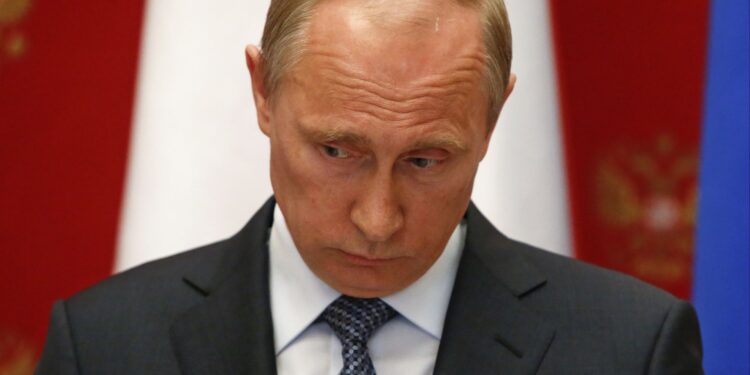 Международный суд в Гааге выдал ордер на арест Владимира Путина
