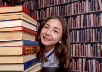 В Согдийской области подвели итоги фестиваля «Неделя детской книги»