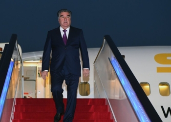 Эмомали Рахмон посетит Казахстан