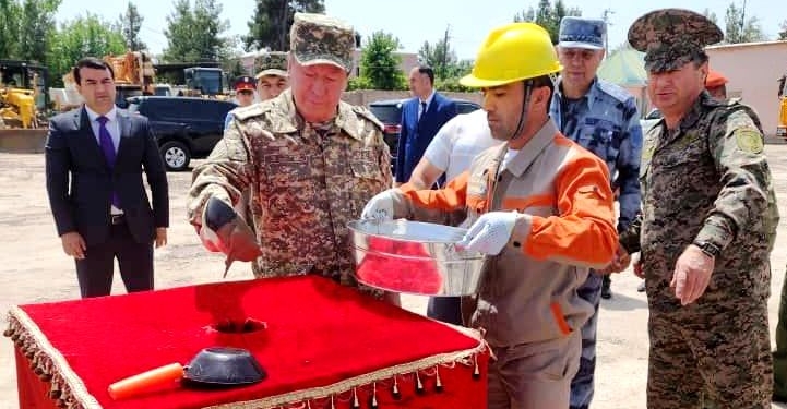 В Бохтаре дан старт строительству здания войсковой части