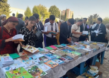 «Караван книг» идет по городам и районам Согда