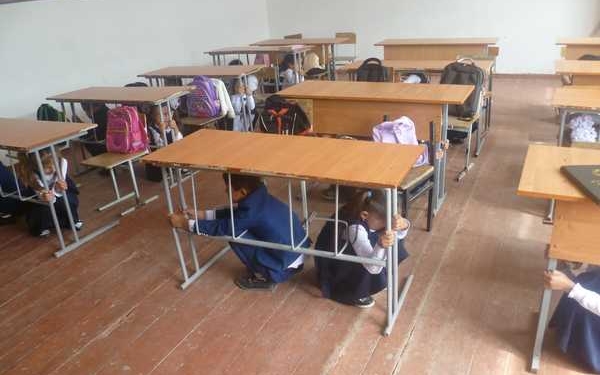 КЧС продолжает мероприятия по Гражданской обороне в школах