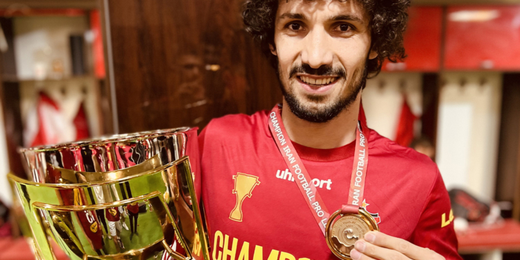 Вахдат Ханонов в составе «Персеполиса» стал чемпионом Ирана