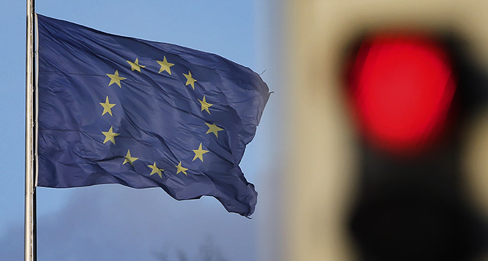 Bloomberg: в ЕС обсуждают меры против стран, помогающих России обходить санкции