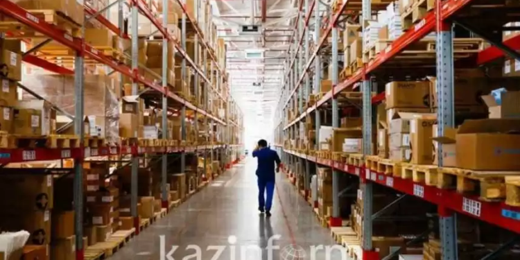 Казахстан и Таджикистан подписали соглашение по строительству оптово-распределительных центров