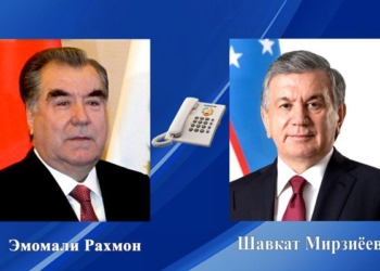 Эмомали Рахмон провели телефонный разговор с Шавкатом Мирзияевым