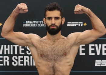 Мухаммад Наимов подписал контракт с UFC