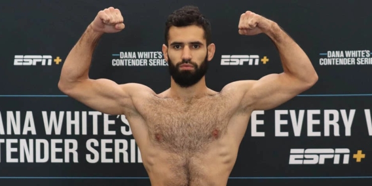 Мухаммад Наимов подписал контракт с UFC