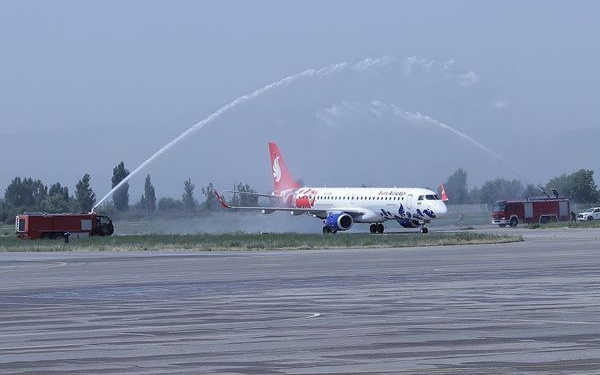 Азербайджанская Buta Airways совершила первый прямой рейс в Душанбе