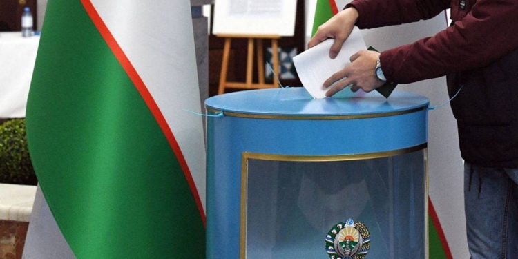 В Узбекистане по поправкам в Конституцию подвели итоги референдума