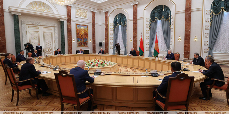 Лукашенко назвал ключевые угрозы для стран СНГ