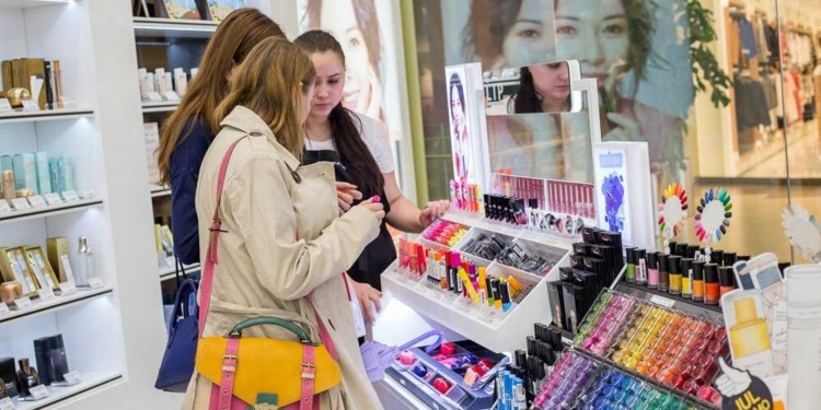 В мире растет спрос на китайскую косметику