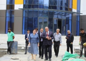 Строительство средней школы нового типа в Дарвазском районе близится к завершению