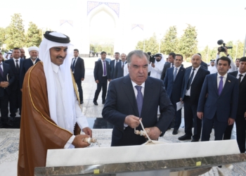 Эмомали Рахмон и Эмир Катара Шейх Тамим ибн Хамад Оли Сони открыли самую большую мечеть в Таджикистане