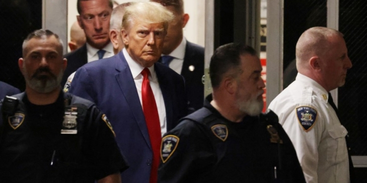 Трампу грозит до 400 лет тюрьмы