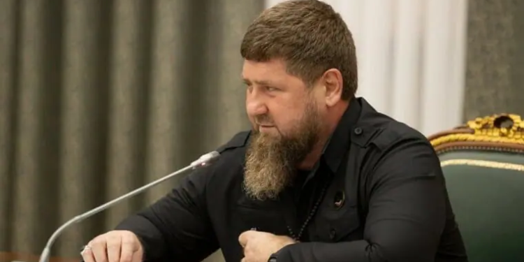 Глава Чечни заявил о направляющихся в «зону напряженности» бойцах