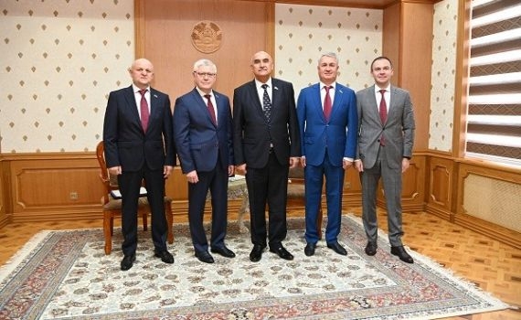 Махмадтоир Зокирзода встретился с делегацией депутатов Государственной Думы Российской Федерации