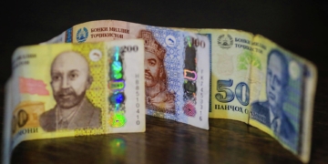 В Таджикистане на 20% выросли базовые пенсии, оклады медиков, ученых и соцработников