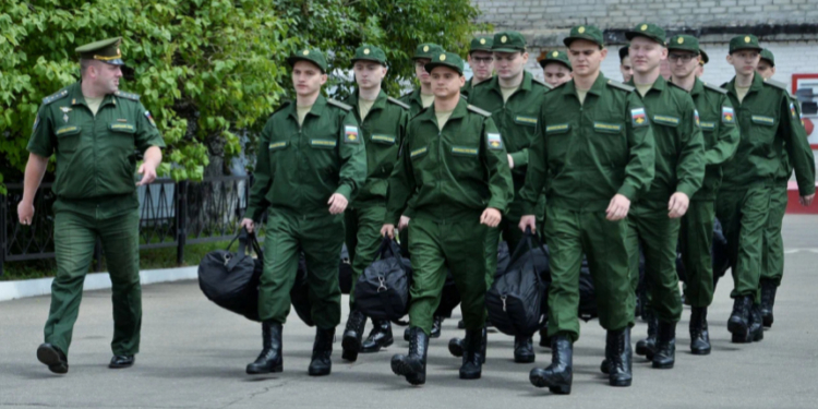 В России с января 2024 года призывной возраст расширят до 18-30 лет