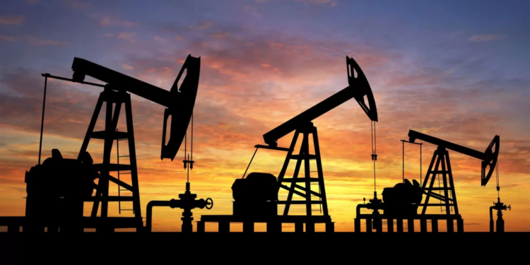 На западе Казахстана частично или полностью приостановлена добыча нефти