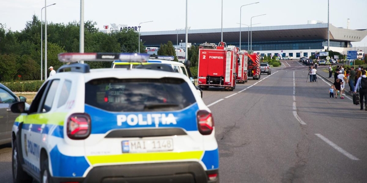 Устроивший стрельбу в аэропорту Кишинева таджикистанец умер от полученных ран