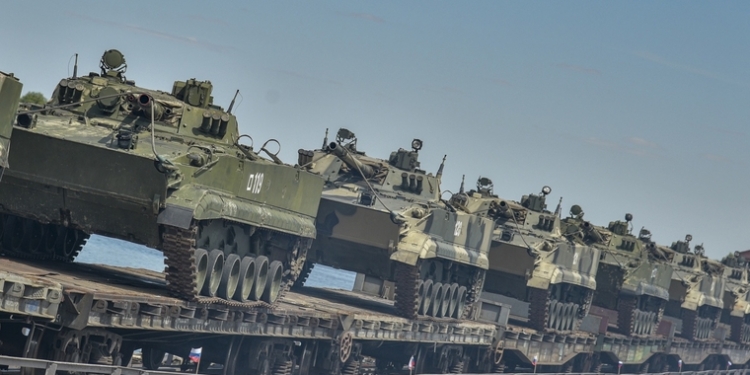 В Казахстане опровергли информацию об отправке своей военной техники в Россию