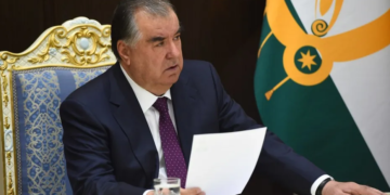 Президент Эмомали Рахмон освободил от должности председателей суда города Душанбе и Согдийской области