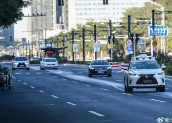 В Пекине запускается платное беспилотное такси