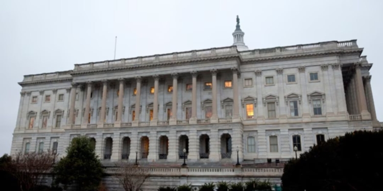 Палата представителей США одобрила проект военного бюджет на сумму в $886 млрд