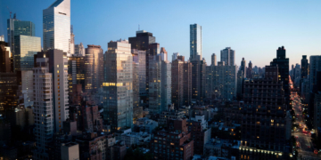 СМИ: Нью-Йорк подвергся нашествию странных насекомых, сравнимых с «библейской чумой»